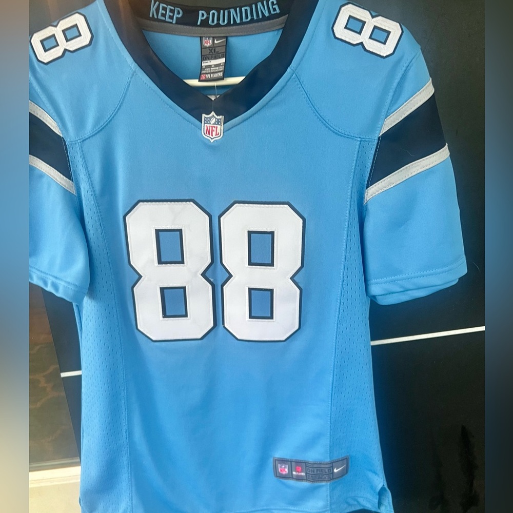 CAROLINA PANTHERS NWT NO FILTERS WOMENS JERSEY